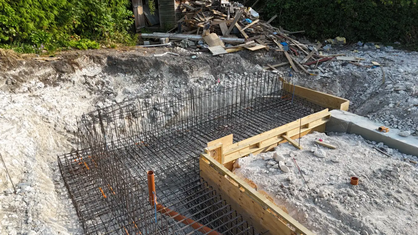 Aerial view of the retaining wall reinforcement in its formwork